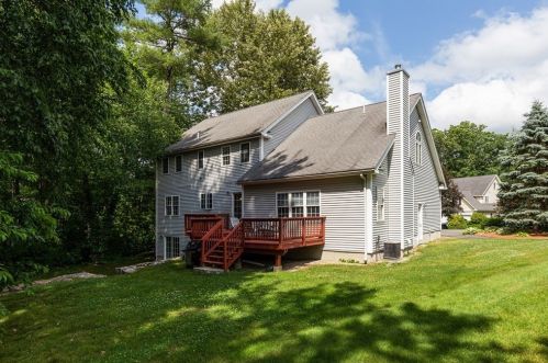 41 Wildwood Dr, Southborough MA 01772-1990 exterior