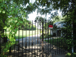 29 Kinmonth Rd, Newton, MA 02468-1502