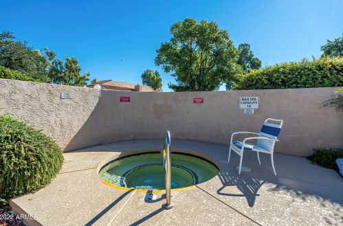 125 Beck Ln, Phoenix AZ 85032-4293 exterior