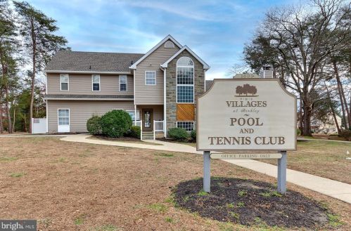 1016 Tristram Cir, West Deptford NJ 08051-2262 exterior