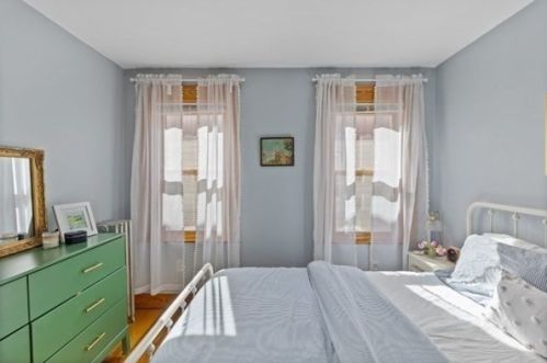 13 Osborne Rd, Arlington MA 02474-8830 exterior