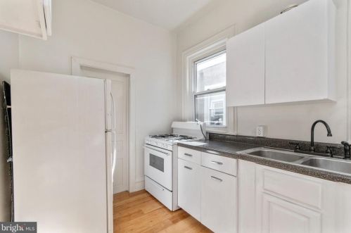 2013 15 St, Philadelphia PA 19121-2301 exterior