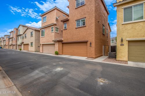 1922 78 Ave, Phoenix AZ 85035-5144 exterior