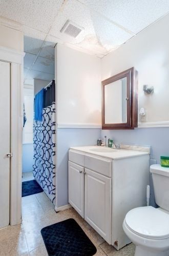 16 Harlow St, Worcester MA 01605-3321 exterior