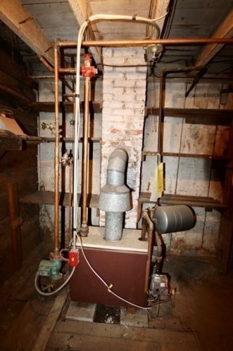 32 Winter St, Taunton MA 02780-1922 exterior