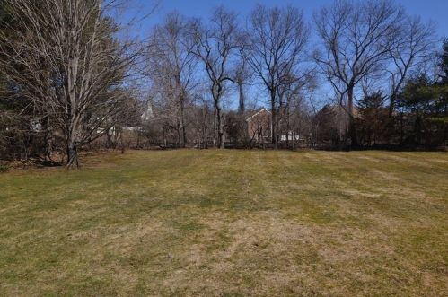 10 Foley Dr, Southborough MA 01772-1605 exterior