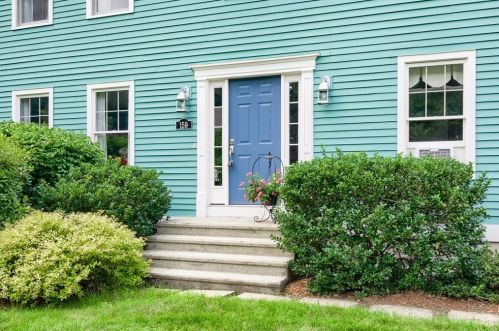 159 Sycamore Dr, Holden, MA 01520-1150