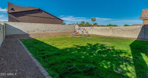 2126 Aire Libre Ave, Phoenix AZ 85022 exterior