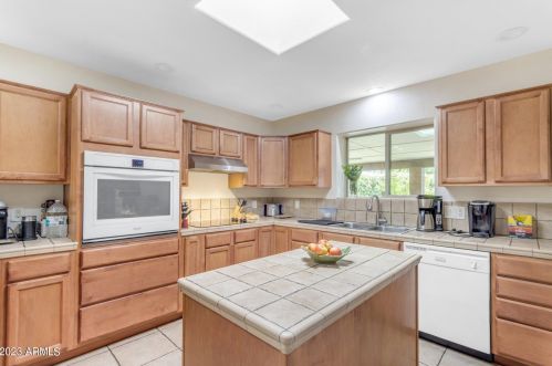 2226 Fairmount Ave, Phoenix AZ 85016-6716 exterior