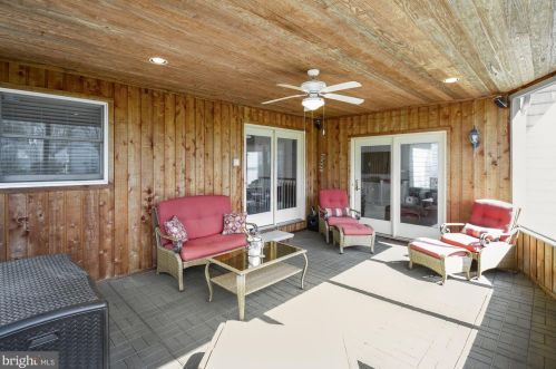 8556 Window Latch Way, Columbia MD 21045-5637 exterior