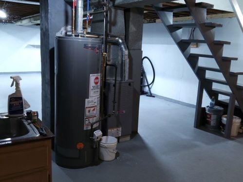 20 Doris St, Worcester MA 01606-1308 exterior