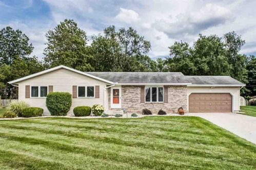 53028 Glenmoor St, Elkhart IN  46514-8923 exterior