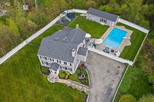 7 Lady Slipper Ln, Marshfield, MA 02050-2824