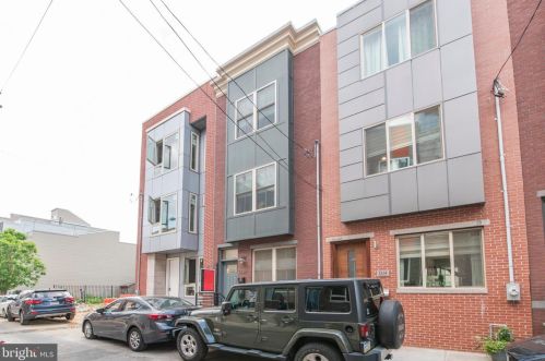 1336 Bouvier St, Philadelphia, PA 19146-4703