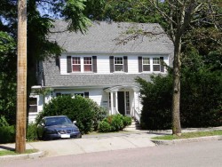 380 Dedham St, Newton, MA 02459-2928