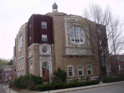 515 Centre St, Newton MA 02458-2081 exterior