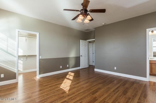 25303 51 Dr, Phoenix AZ 85031-3902 exterior