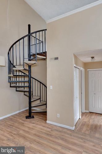 1016 Tristram Cir, West Deptford NJ 08051-2262 exterior