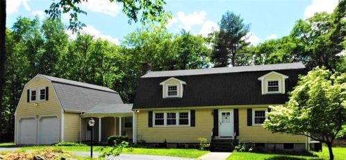 215 Stoney Lea Rd, Dedham MA  02026-5724 exterior