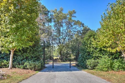 1693 Flagstone Ln, Conyers GA 30012-6510 exterior