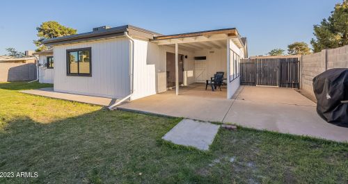 3320 Claire Dr, Phoenix AZ 85032-4933 exterior