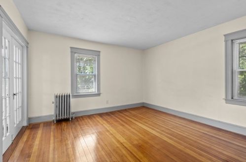 188 Newman Ave, Seekonk MA 02771-4911 exterior