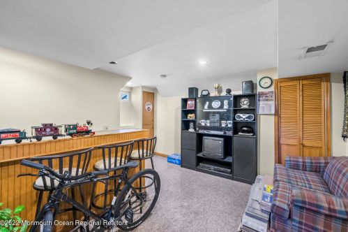 193 Hornblower Ave, Belleville NJ 07109-2555 exterior