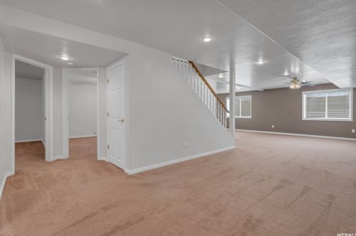 948 White Pne Way, Sandy UT exterior