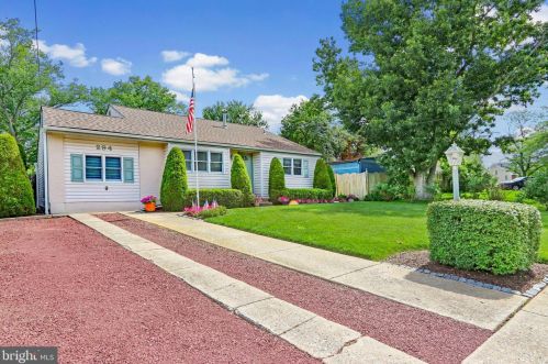 294 Montgomery Dr, West Deptford, NJ 08051-1214