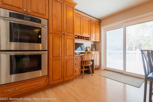 760 Veterans Hwy, Jackson Twp NJ 08527-3335 exterior