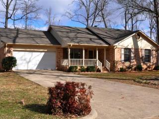 130 Oakcrest Rd, Huntsville, AL 35811-9056