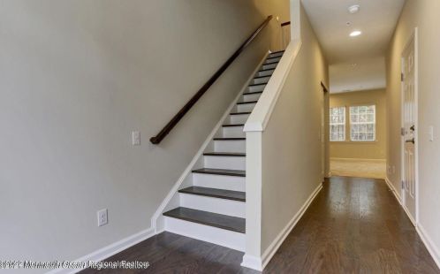 136 Waypoint Dr, Tinton Falls, NJ 07724-2184