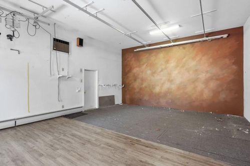 1062 Taunton Ave, Seekonk MA 02771-3111 exterior