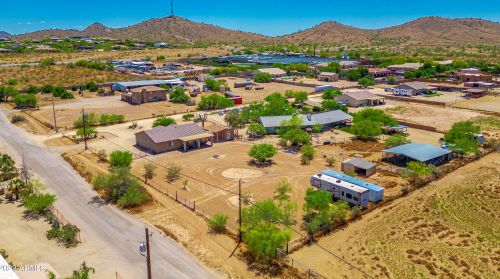 34826 3rd Ave, Phoenix AZ 85023-3640 exterior