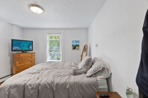 73 Barrows St, Dedham MA 02026-3050 exterior