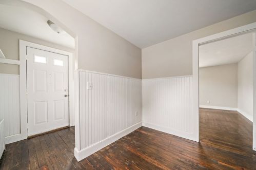 210 Hart St, Taunton MA  02780-6945 exterior