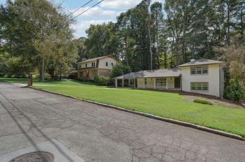 2022 Deren Way, Atlanta GA  30345-3710 exterior