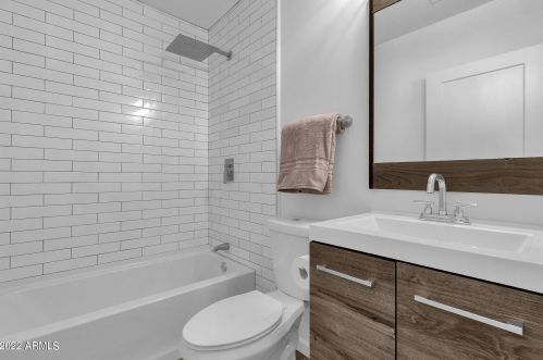 2538 9th St, Phoenix AZ  85006-1070 exterior