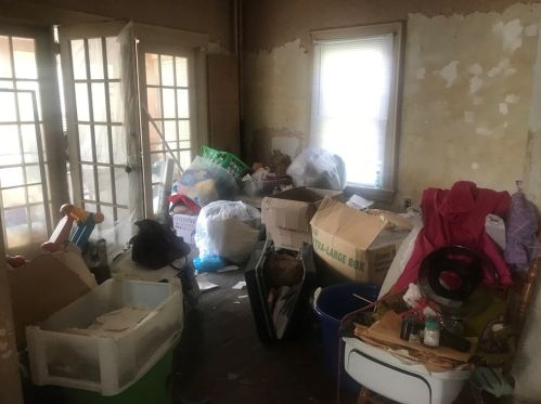 230 Rdg St, Fall River MA 02721-1717 exterior