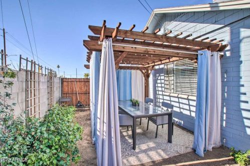 2301 11th St, Phoenix AZ  85006-2353 exterior