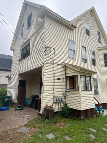 93 May St, Worcester MA 01602-3451 exterior