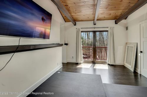 218 Chandler Rd, Jackson Twp NJ  08527-4339 exterior