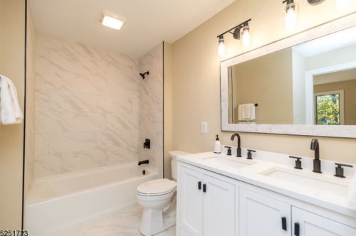 2 Kelsey Farm Rd, Milford NJ 08848-2164 exterior