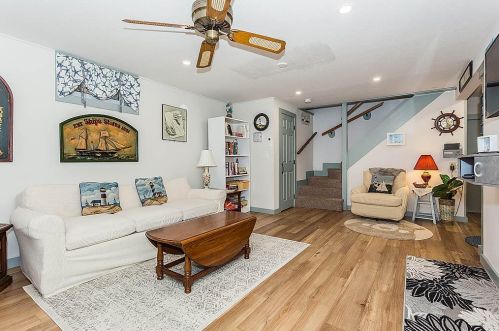 190 Countryside Dr, Chatham MA  02633-1129 exterior