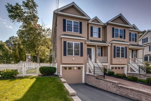 66 Jarvis Cir, Needham, MA 02492-2017