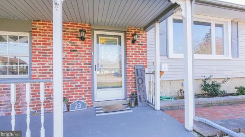 23 Lauderdale Rd, West Deptford NJ 08096-3938 exterior