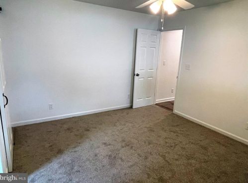 124 Hannold Blvd, West Deptford NJ  08096-1815 exterior