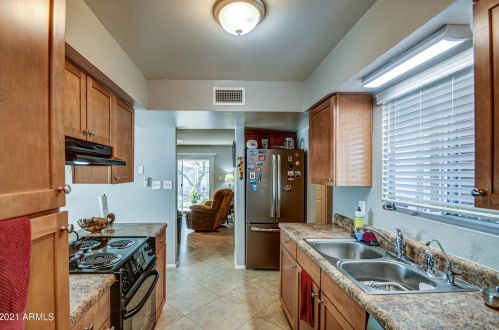 12208 25th Pl, Phoenix AZ 85032-7004 exterior