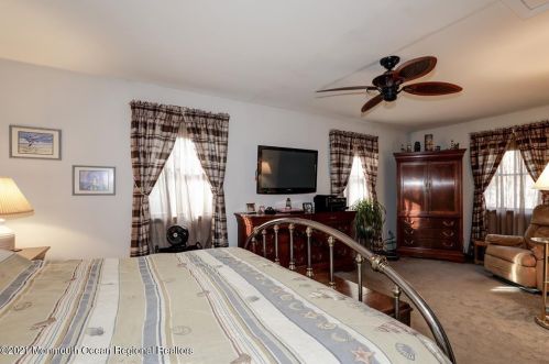 322 Stump Tavern Rd, Jackson Twp NJ 08527-3326 exterior