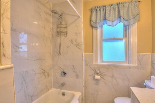 315 Highland Ave, Quincy MA 02170-3314 exterior